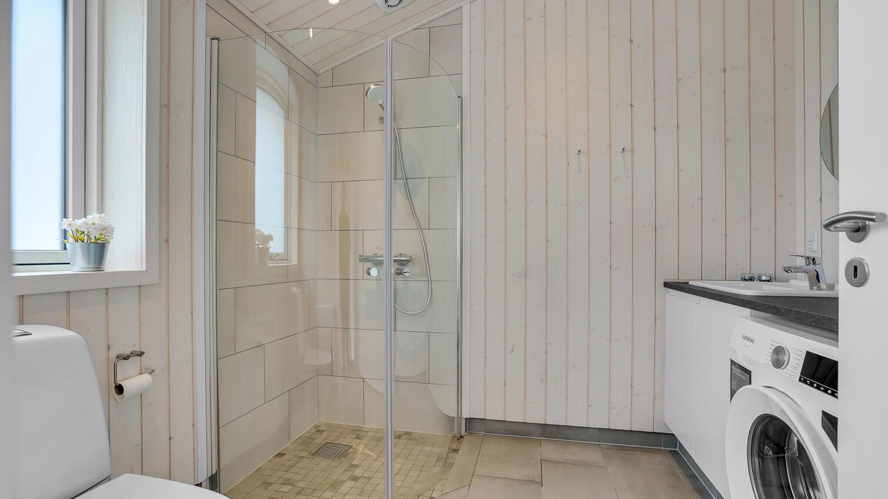 Photo of Bathroom in Nr. Lyngby Strand