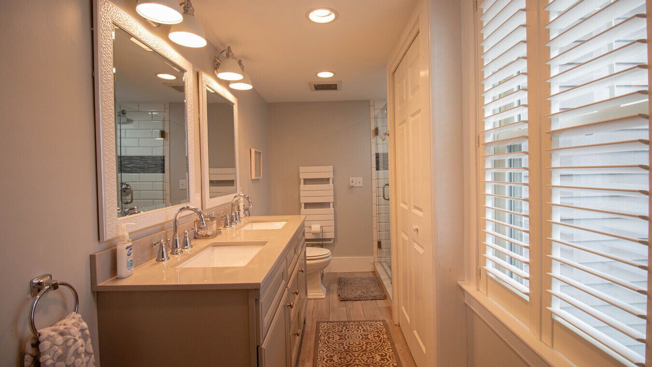 Photo of Bathroom in Ogunquit