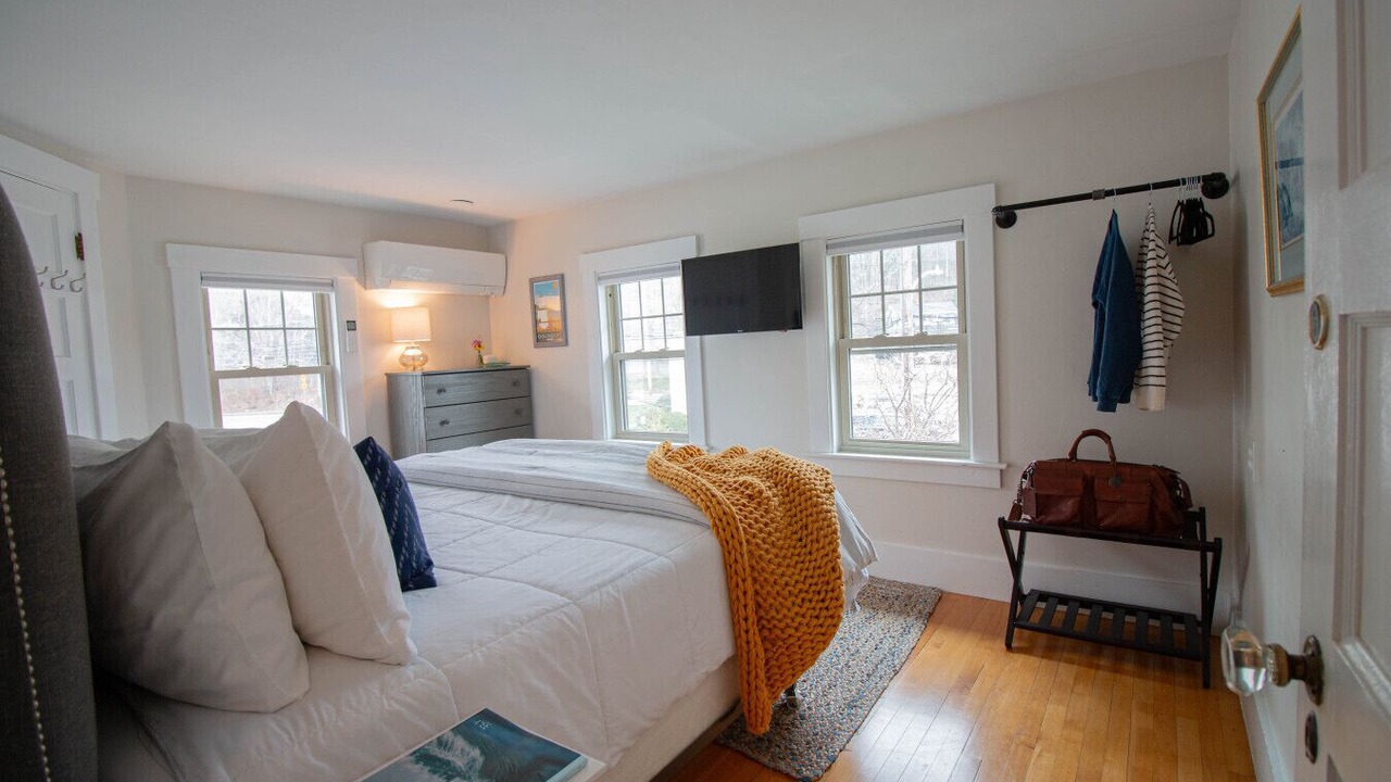 Photo of Bedroom in Ogunquit