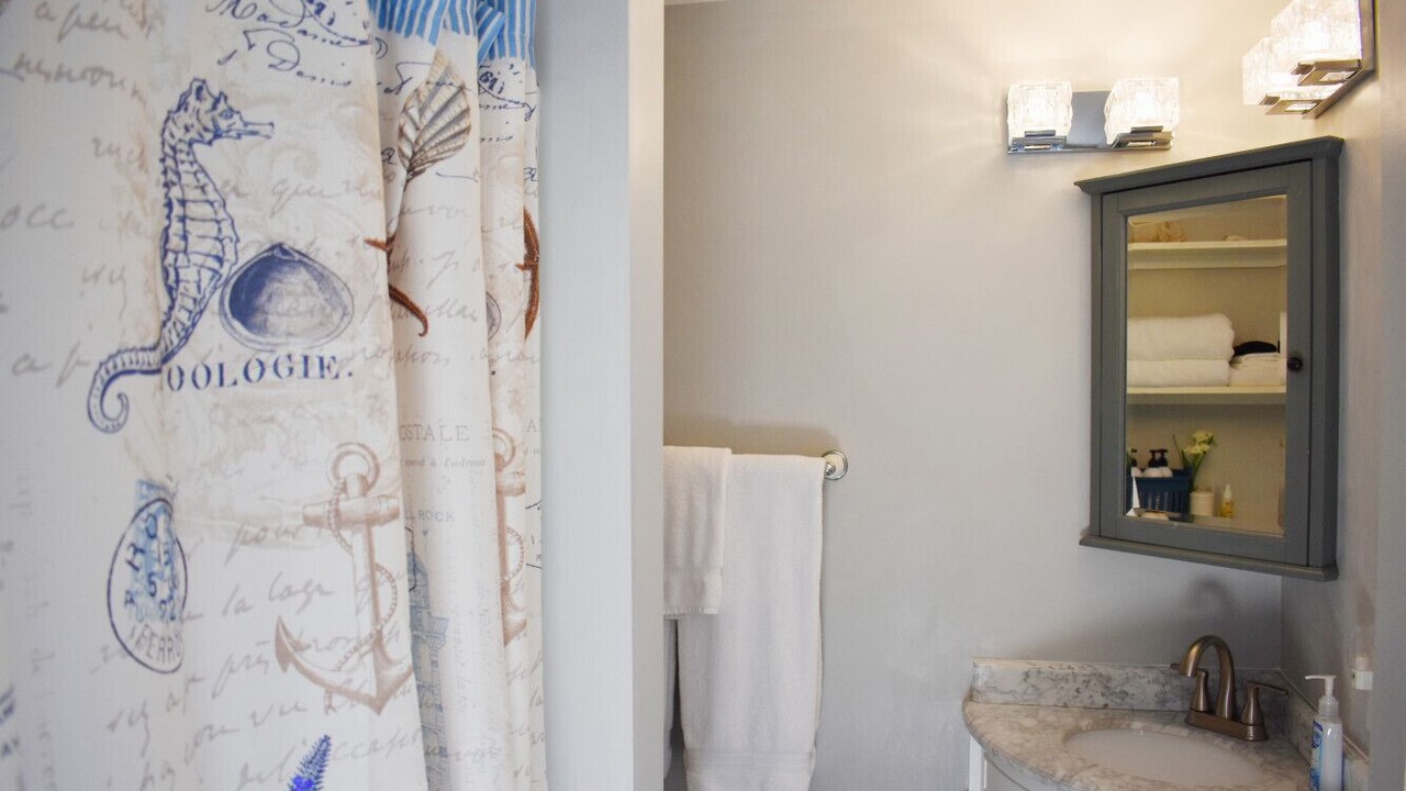 Photo of Bathroom in Ogunquit