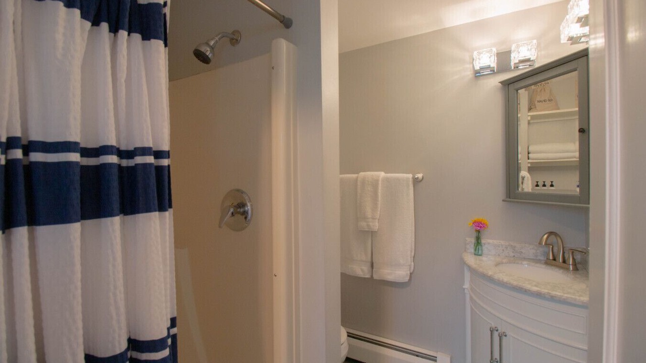 Photo of Bathroom in Ogunquit