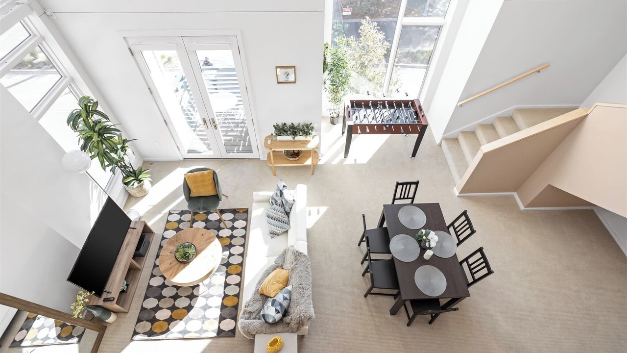 Photo of Livingroom in Chatham-Arch