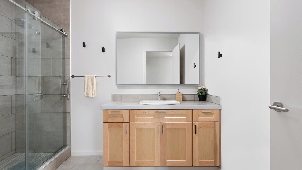 Photo of Bathroom in Chatham-Arch