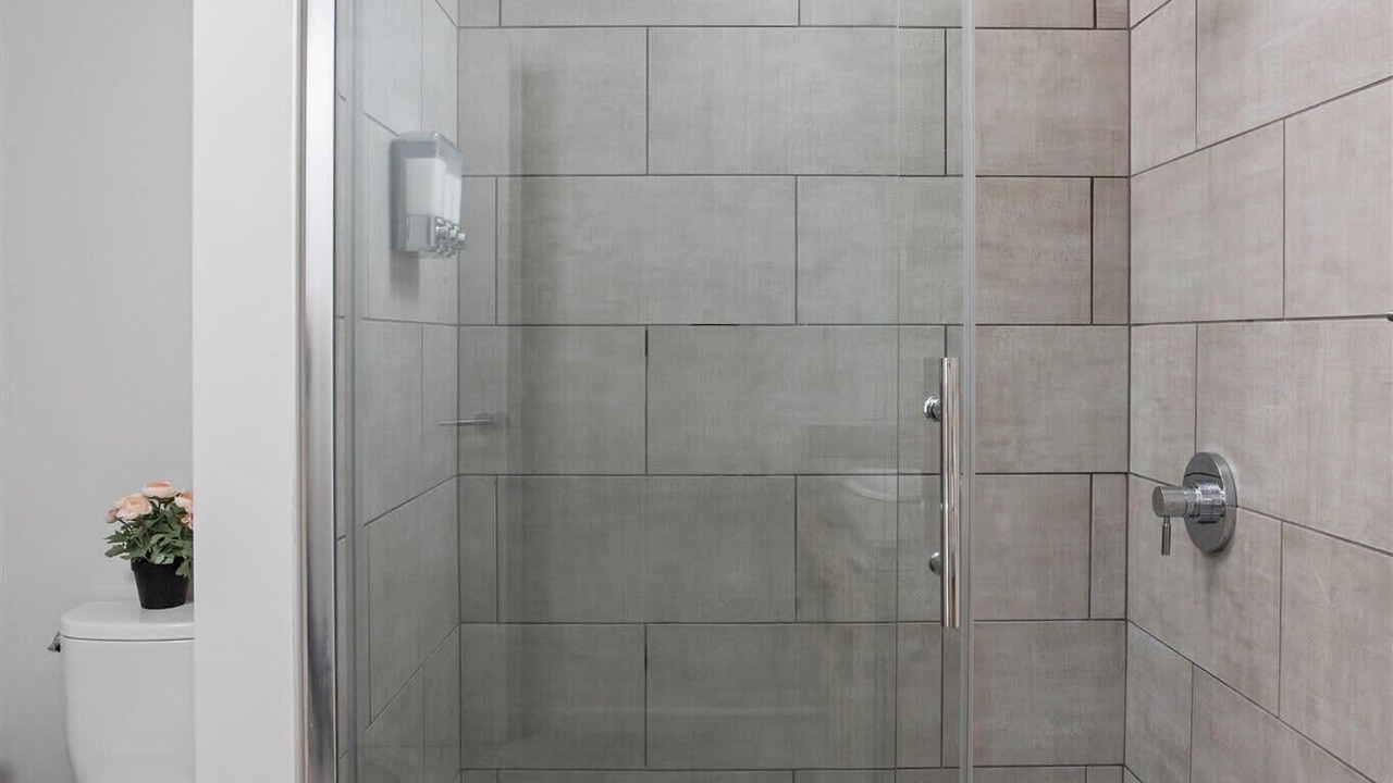 Photo of Bathroom in Chatham-Arch