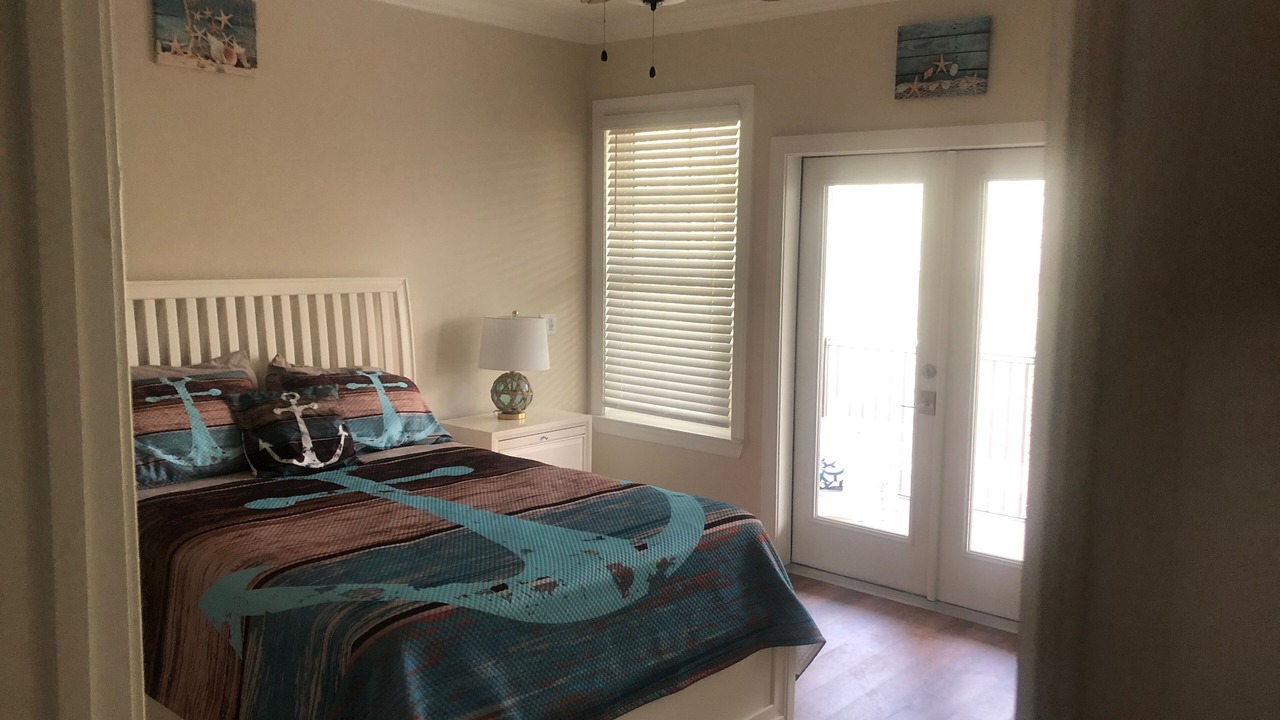 Photo of Bedroom in Steinhatchee