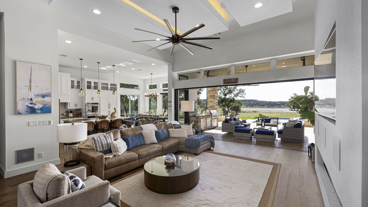 Photo of Others in Canyon Lake