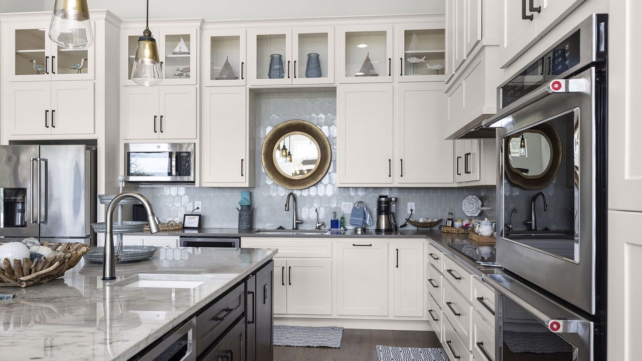 Photo of Kitchen in Canyon Lake