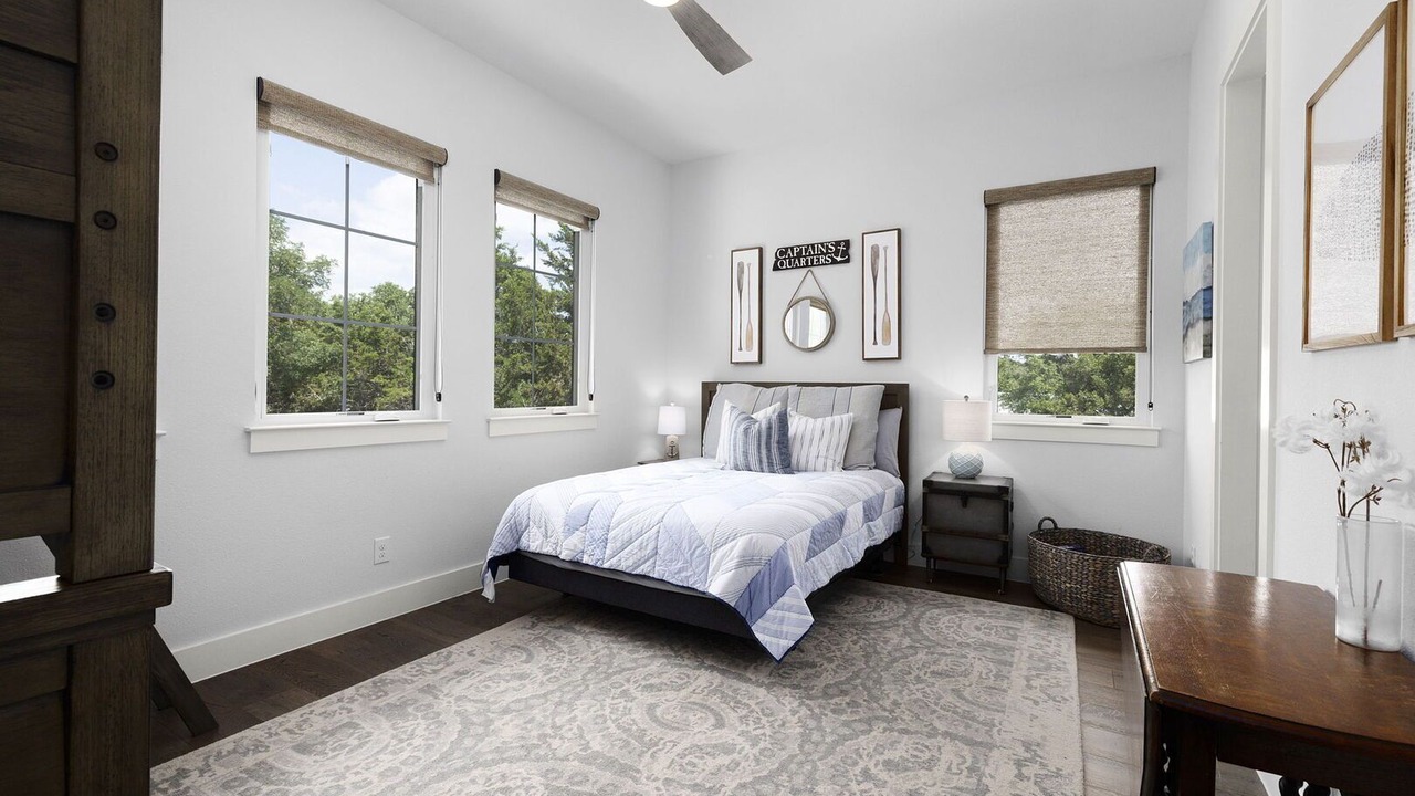 Photo of Bedroom in Canyon Lake