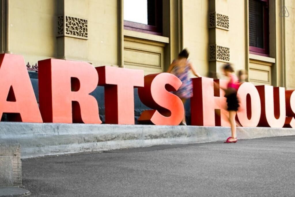 Photo of Others in Kensington