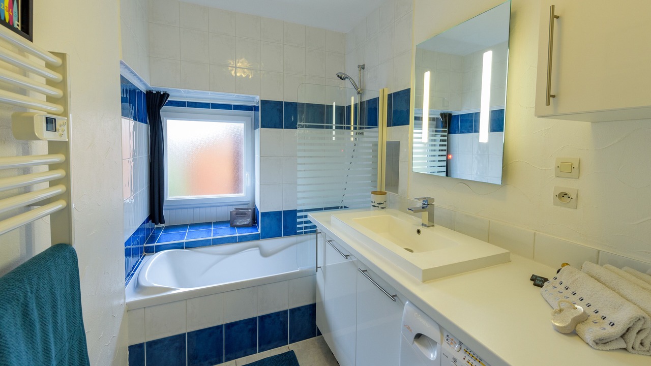 Photo of Bathroom in Plouguin