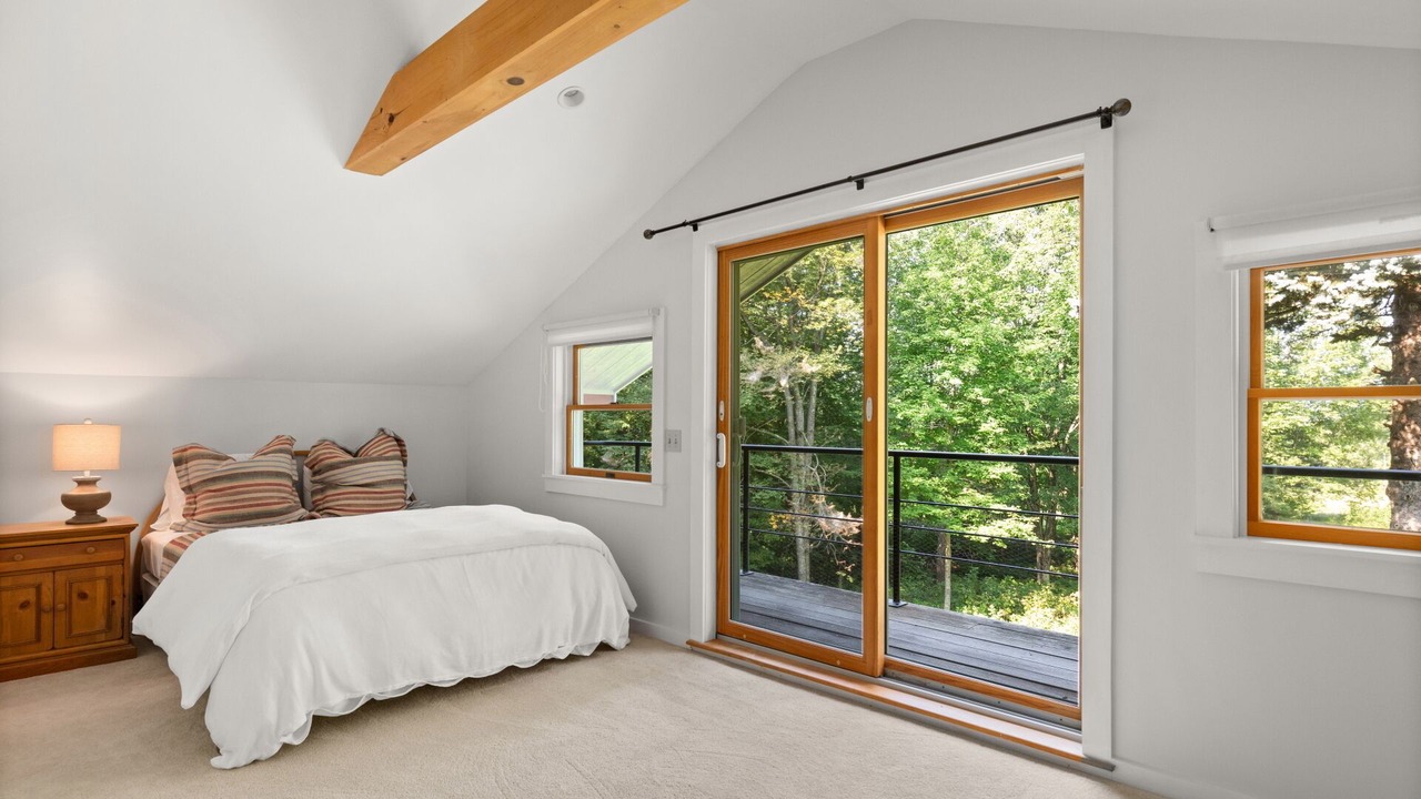 Photo of Bedroom in Stowe Hollow
