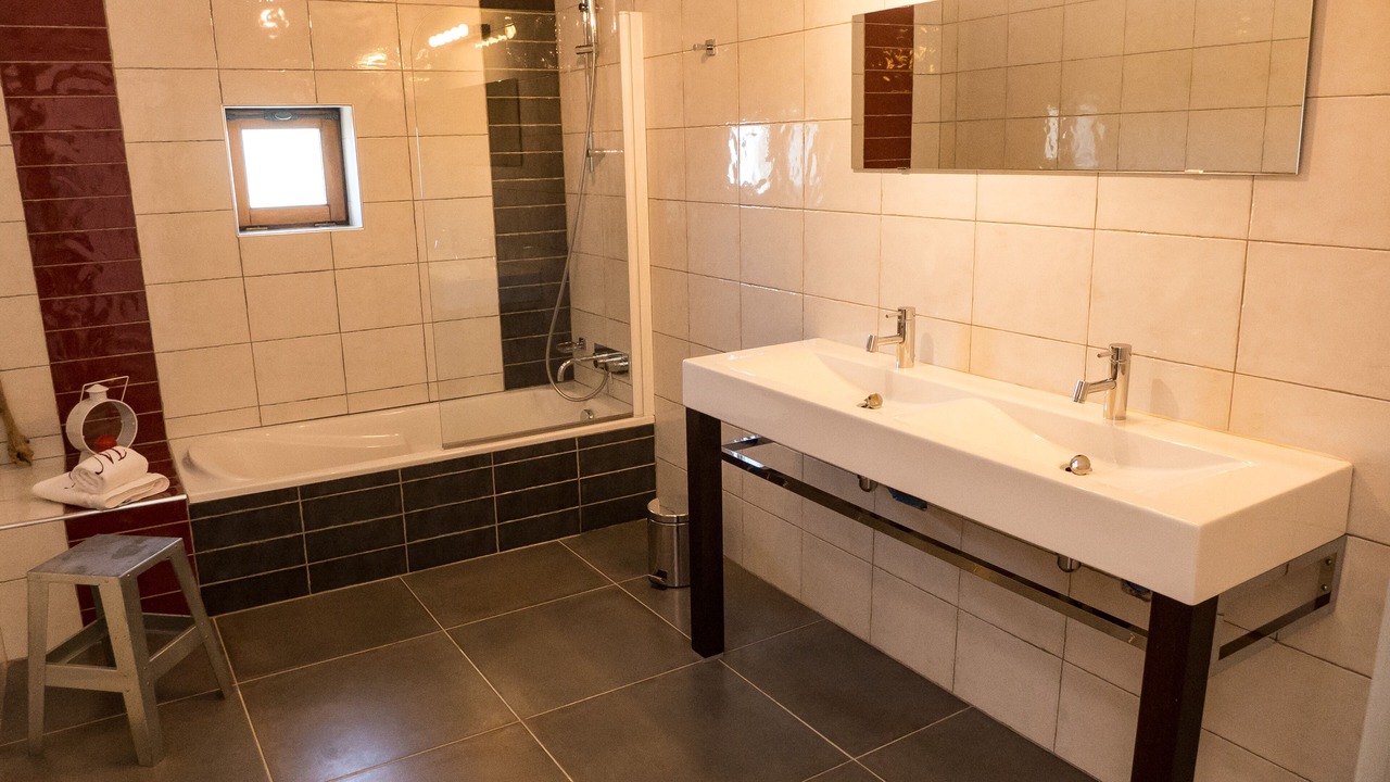 Photo of Bathroom in Pauligne