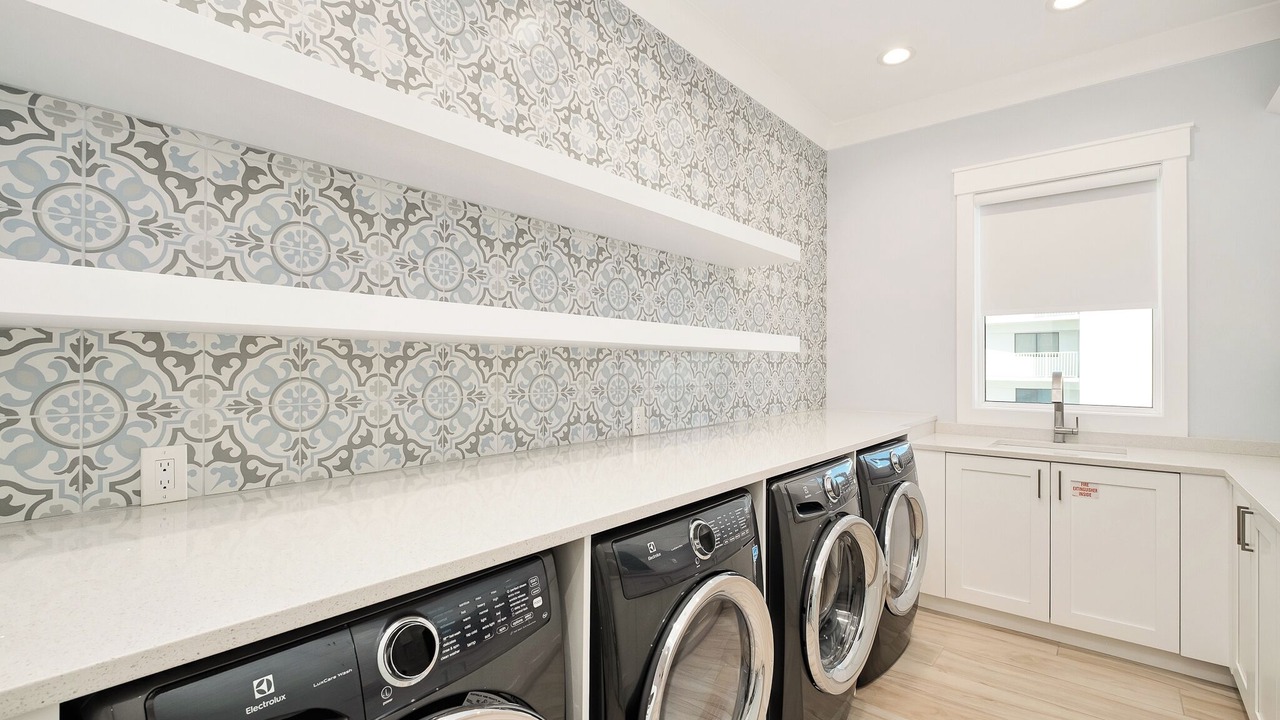 Photo of Bedroom in Miramar Beach