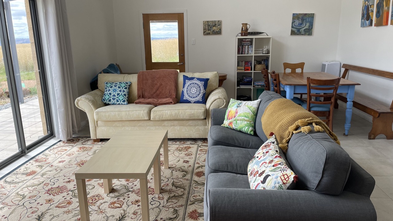 Photo of Livingroom in Orange