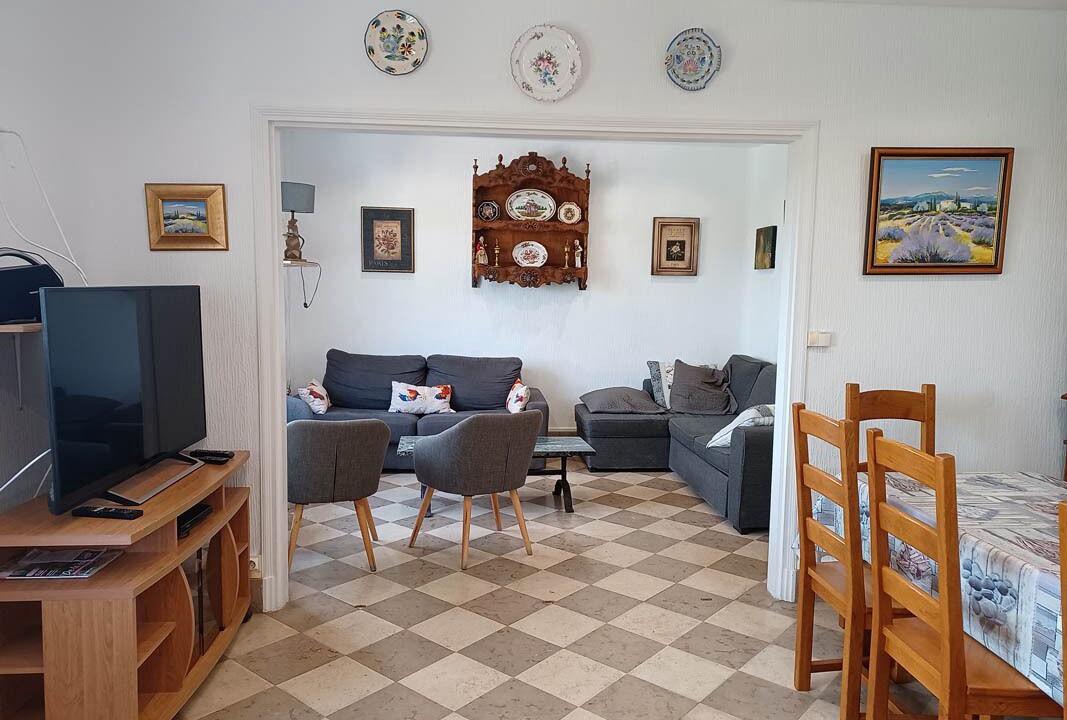 Photo of Livingroom in Guillon