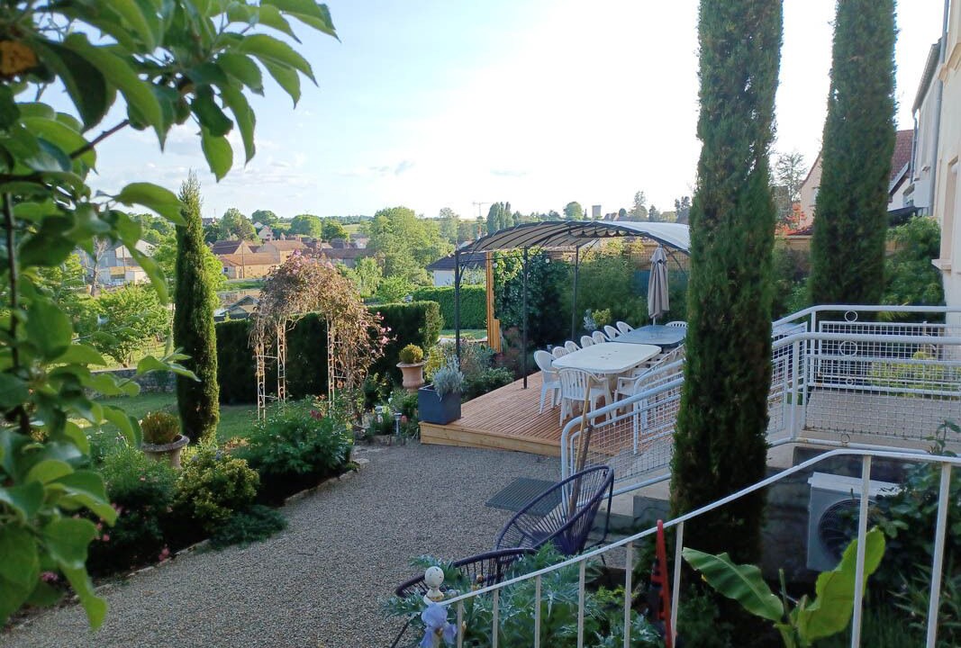 Photo of Outdoor in Guillon