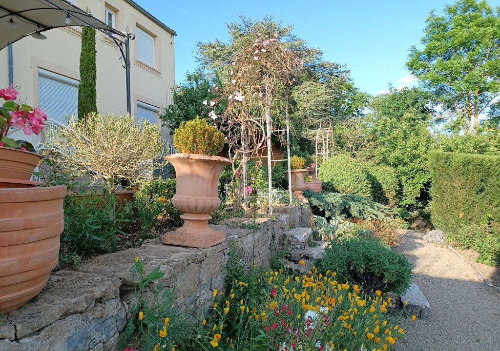 Photo of Outdoor in Guillon