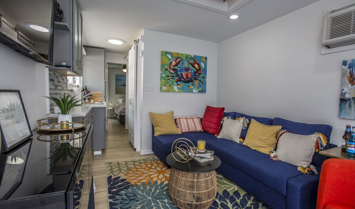 Photo of Livingroom in Downtown