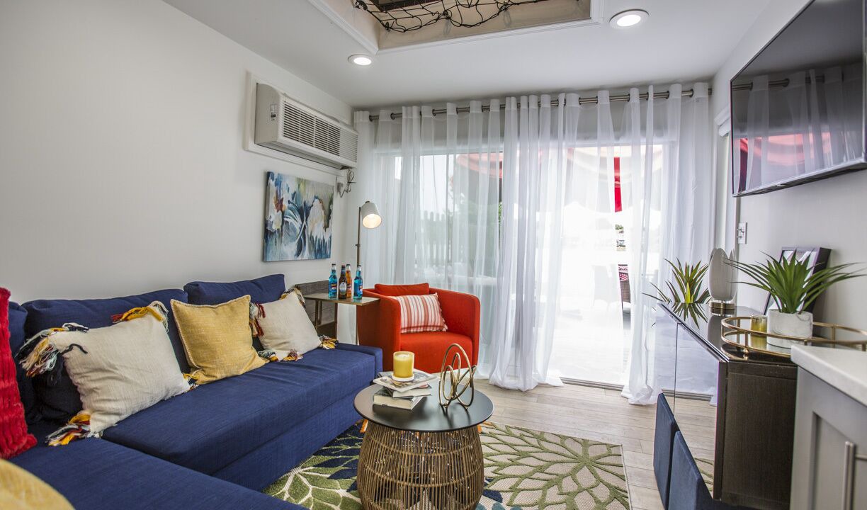 Photo of Livingroom in Downtown