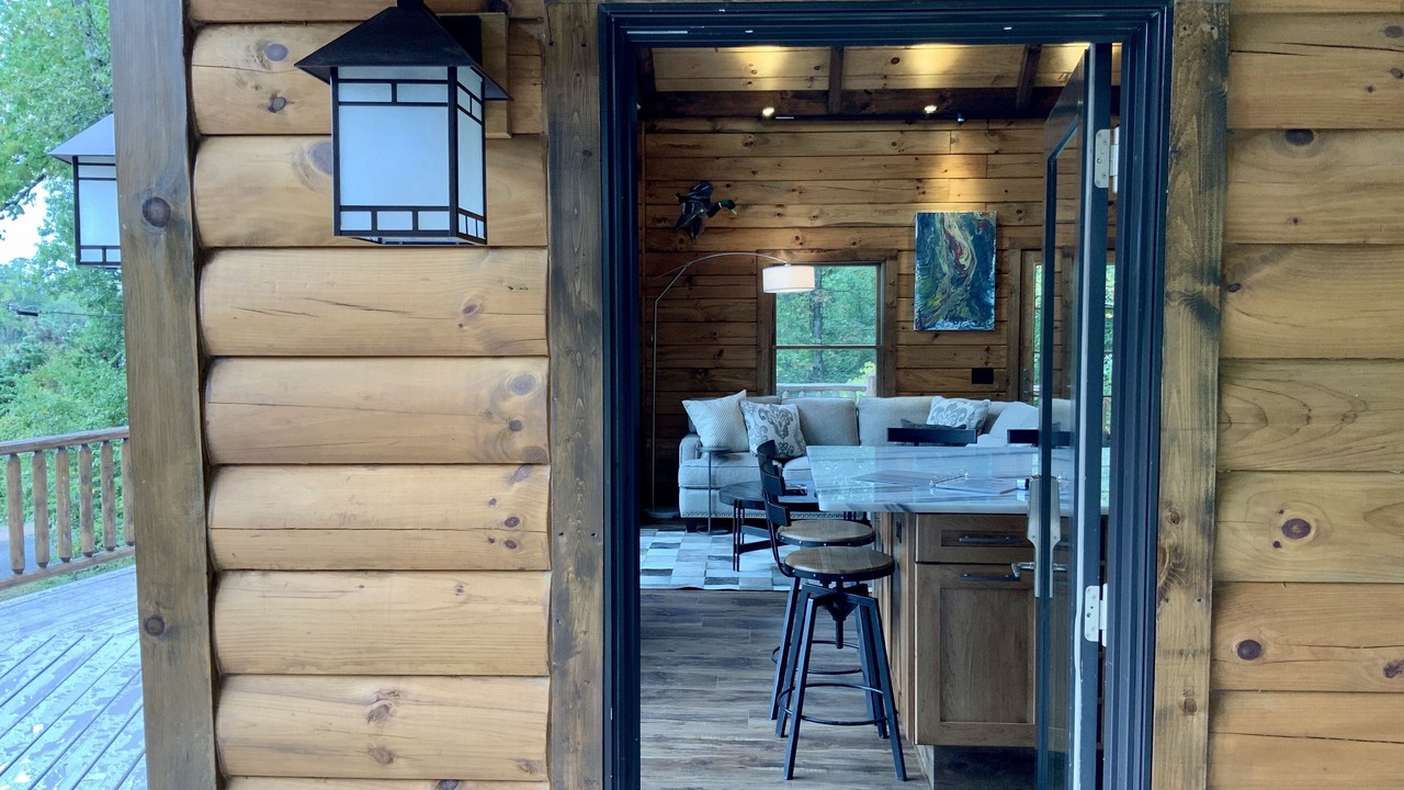 Photo of Patio Balcony in Guntersville