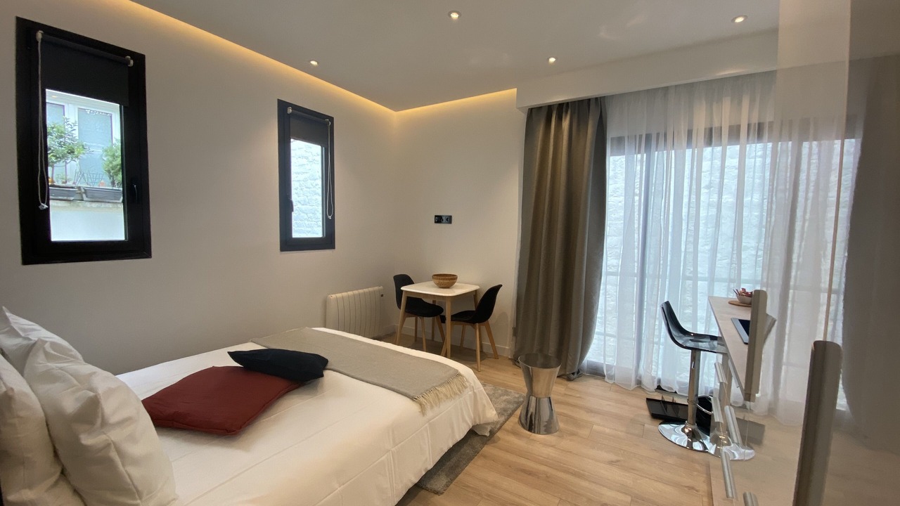 Photo of Bedroom in 15th Arrondissement