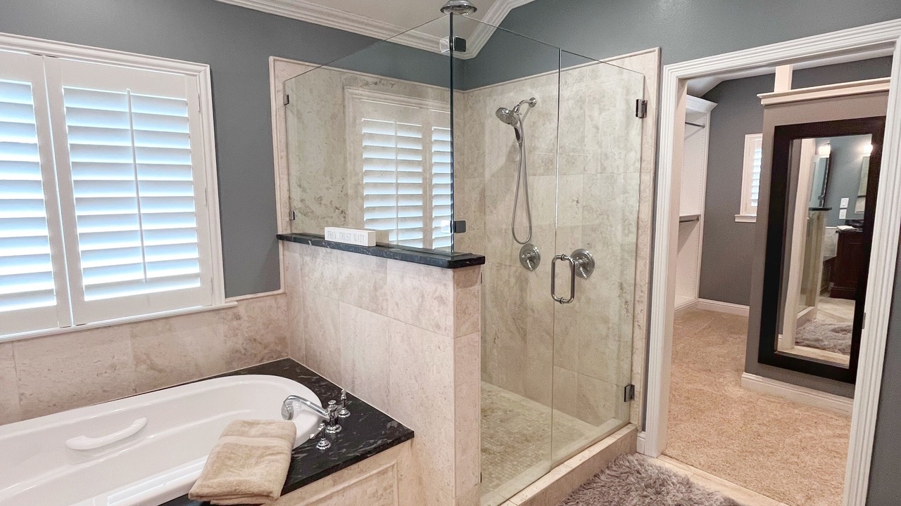 Photo of Bathroom in Lincoln Park