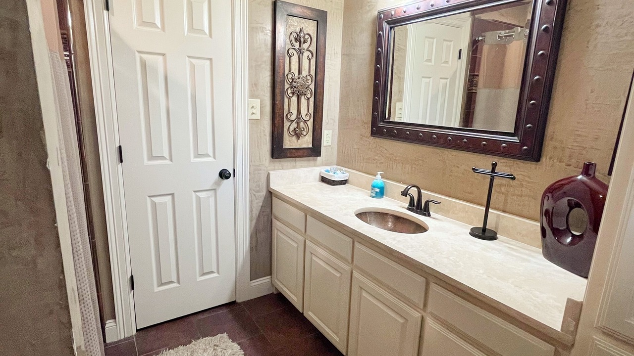 Photo of Bathroom in Lincoln Park