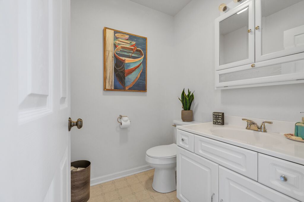 Photo of Bathroom in Sunset
