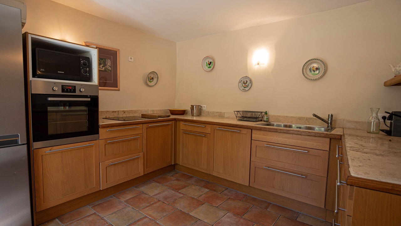 Photo of Kitchen in Saint-Martin-de-Castillon