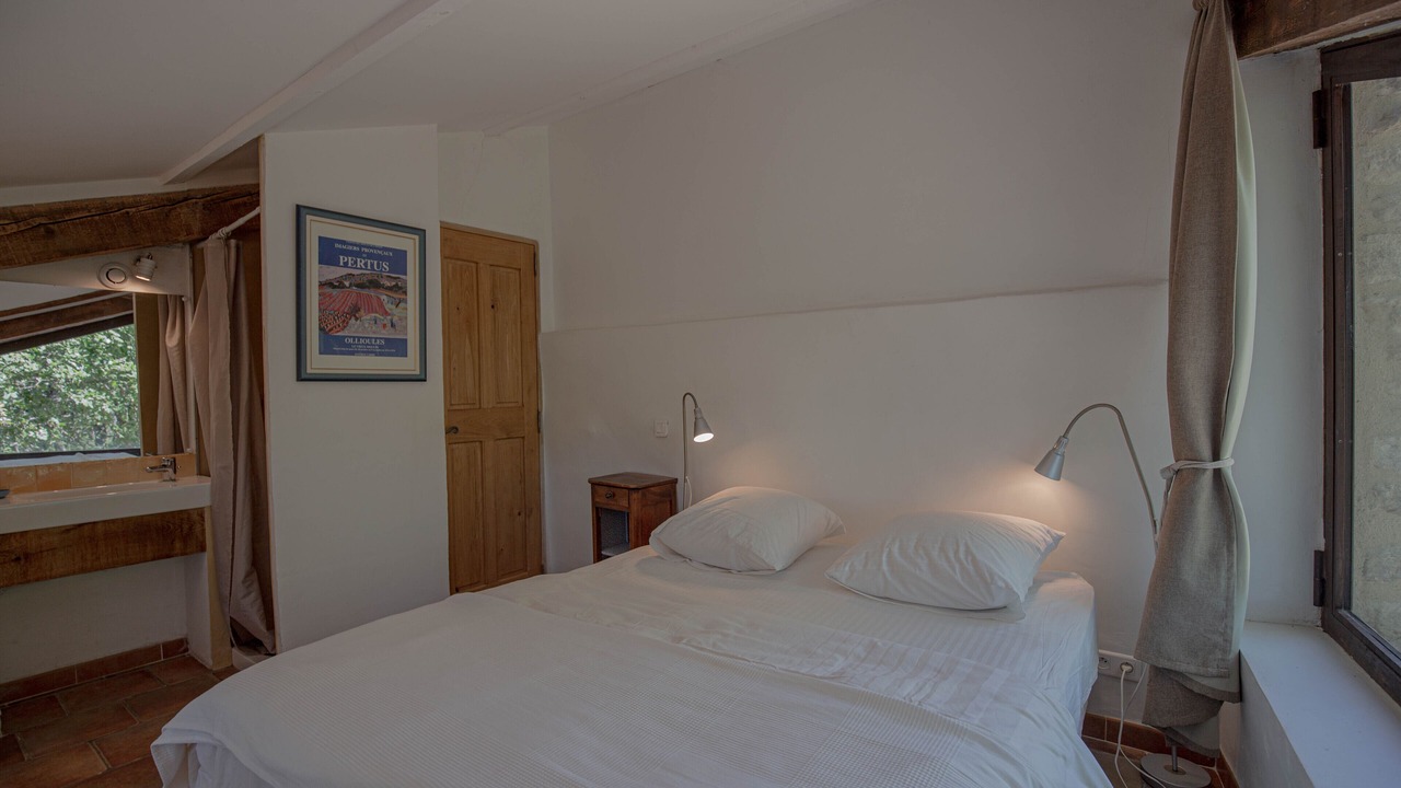 Photo of Bedroom in Saint-Martin-de-Castillon