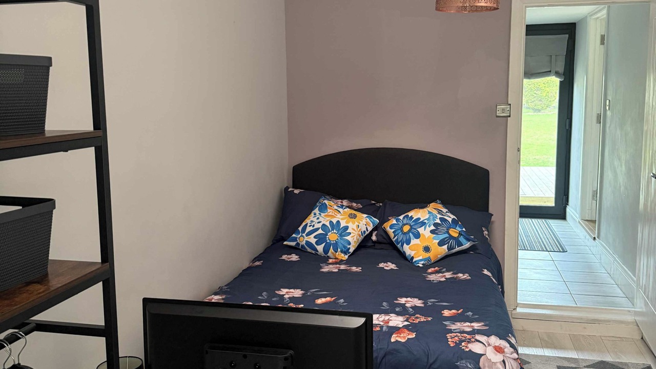 Photo of Others in Old Harlow