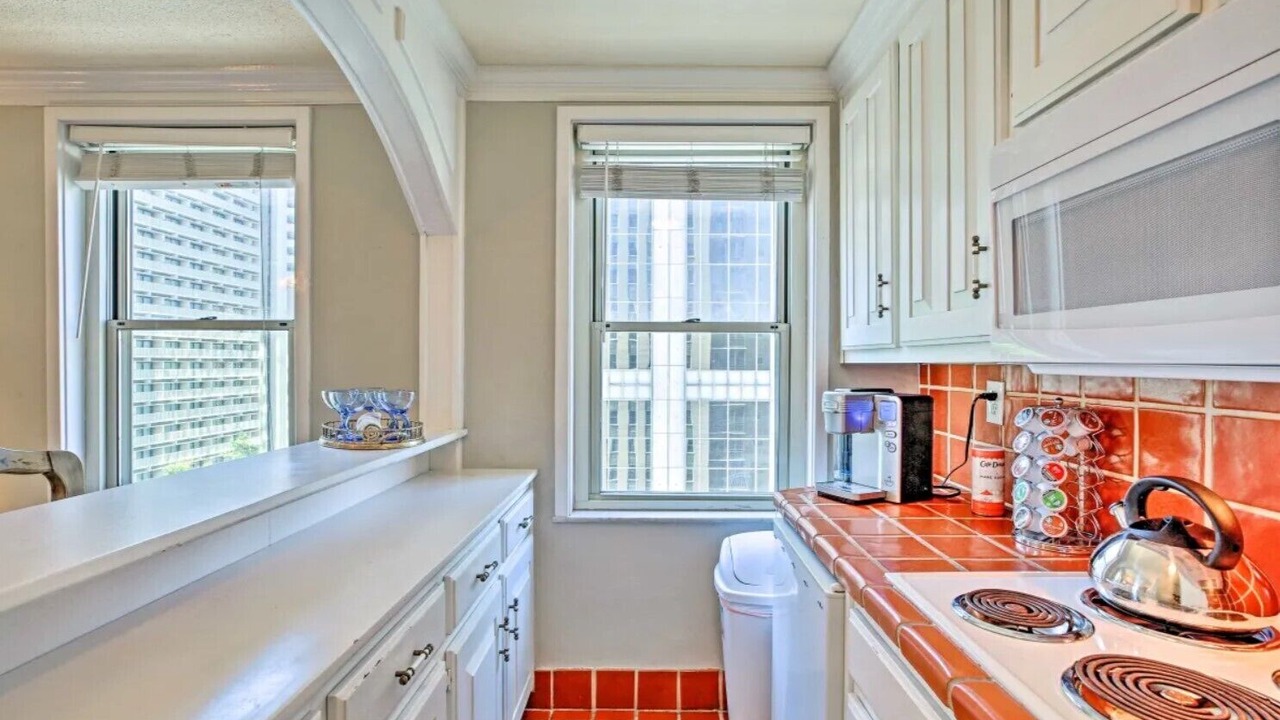 Photo of Kitchen in Peachtree Center