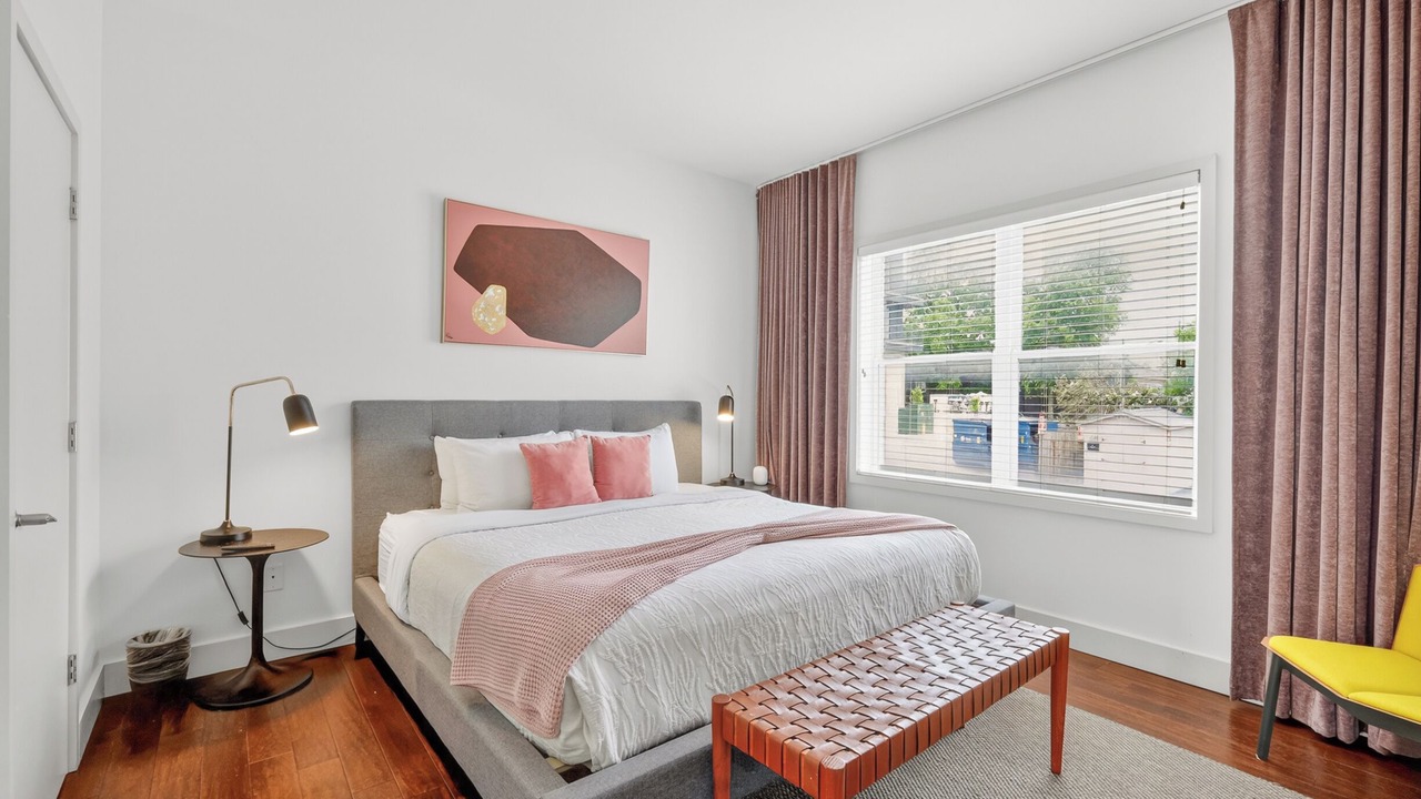 Photo of Bedroom in 12 South