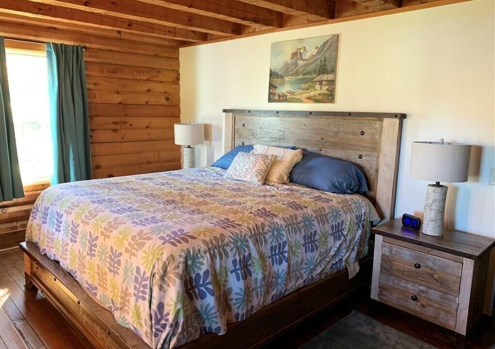 Photo of Bedroom in Ellicottville