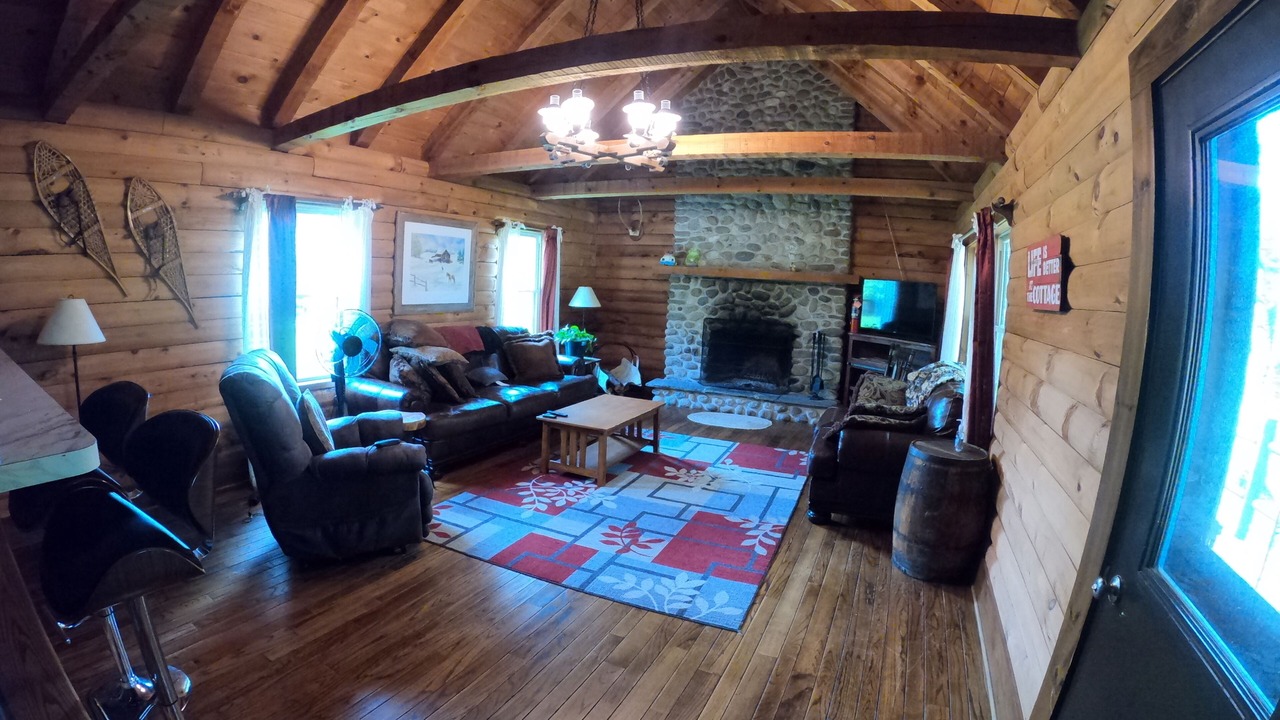 Photo of Livingroom in Ellicottville