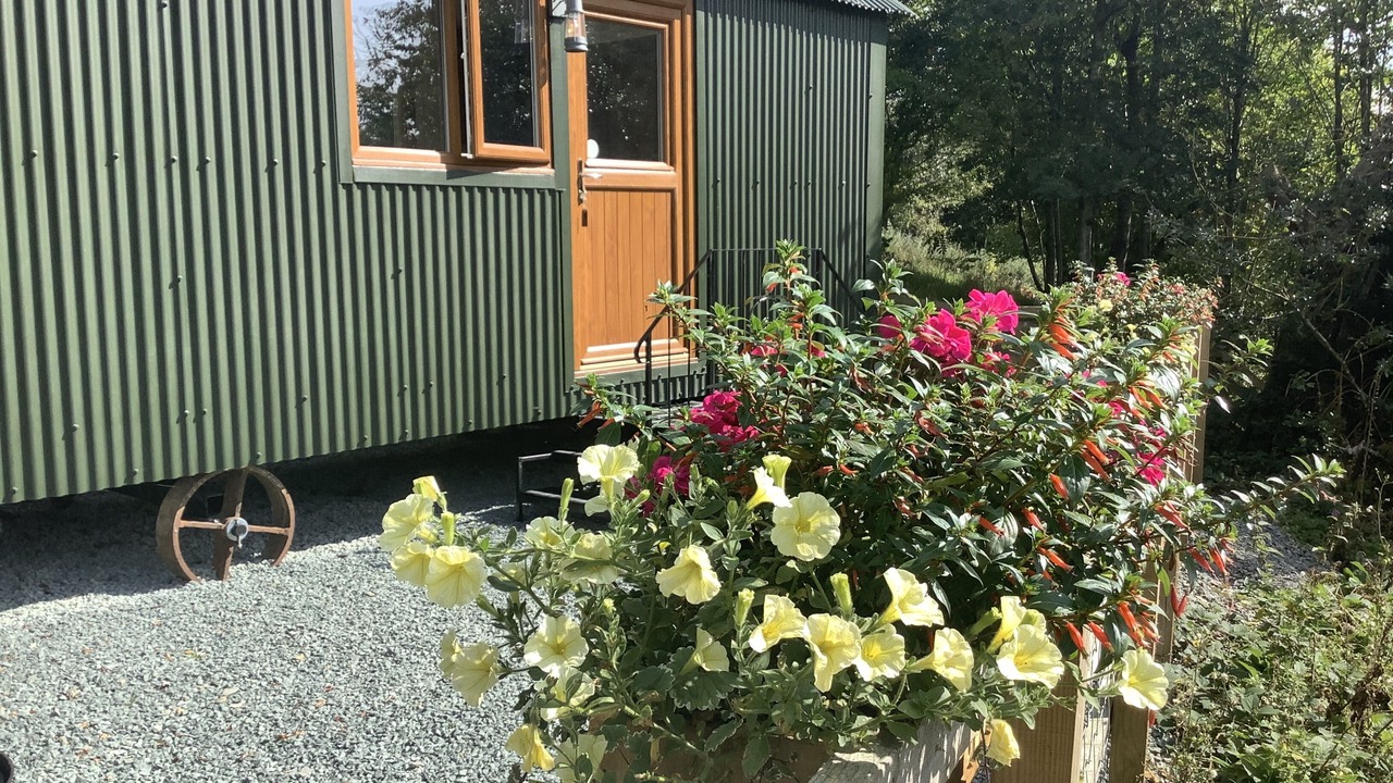 Photo of Outdoor in Kinnerton