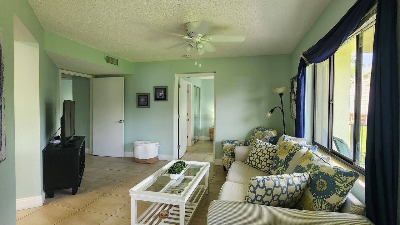 Photo of Livingroom in Tierra Verde