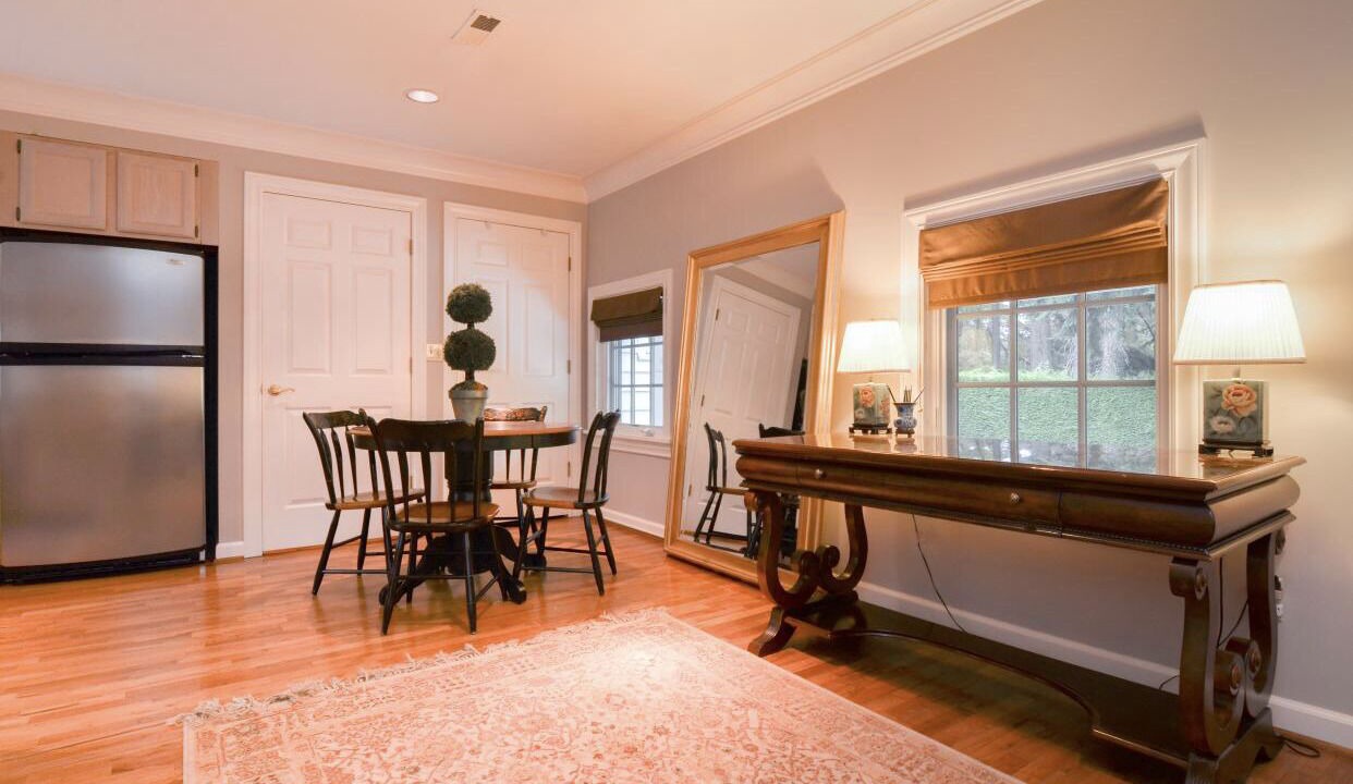 Photo of Others in Broadview