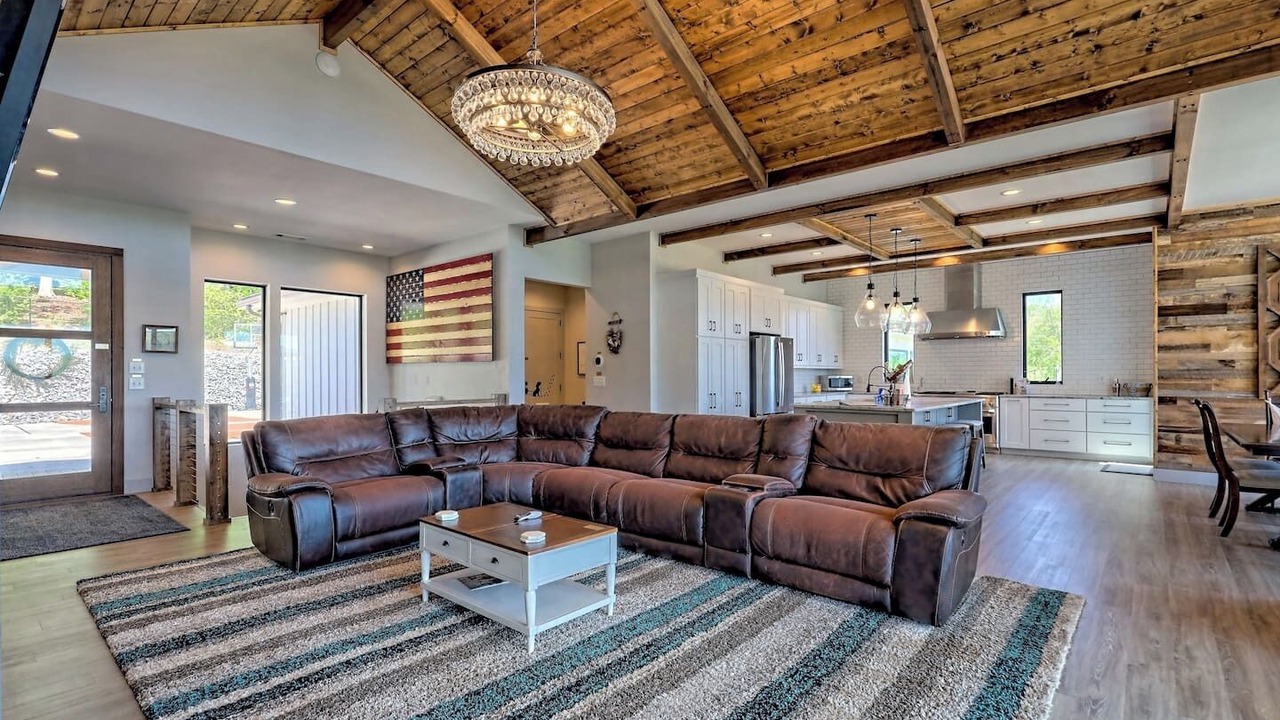 Photo of Livingroom in Young Harris