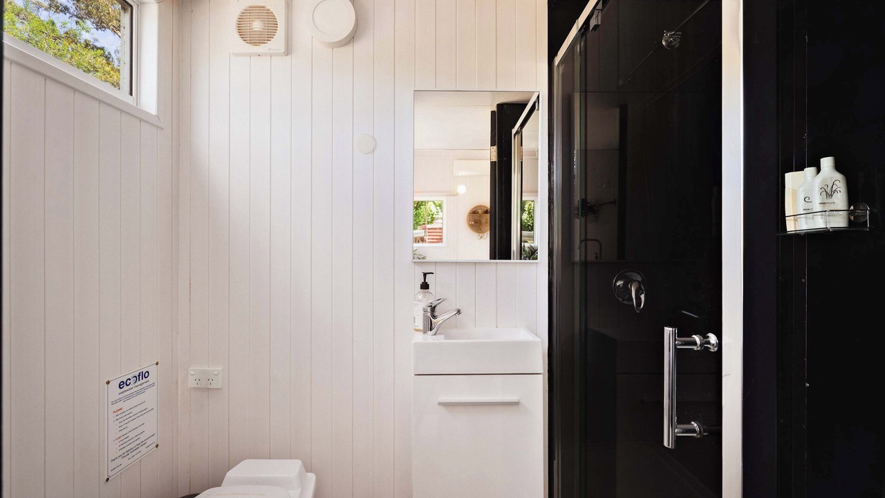 Photo of Bathroom in Korweinguboora