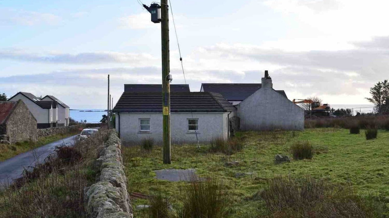Photo of Others in Port Ellen
