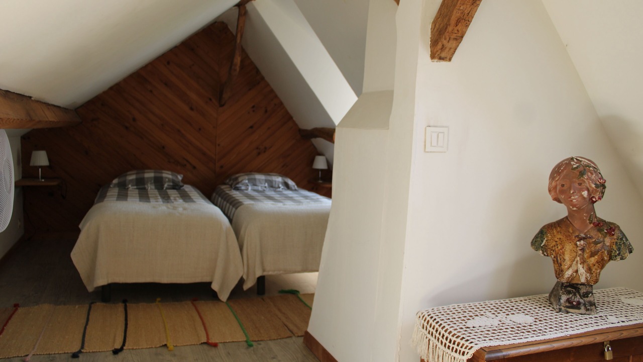 Photo of Bedroom in Beaumesnil