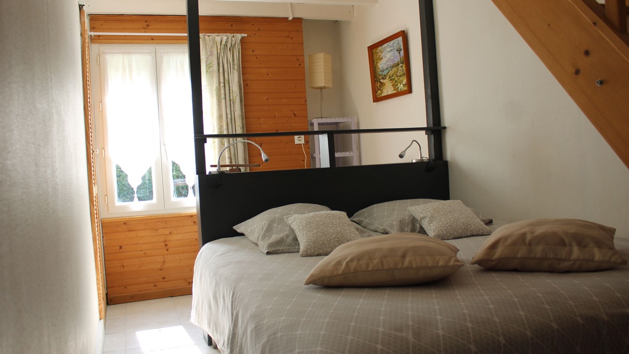 Photo of Bedroom in Beaumesnil