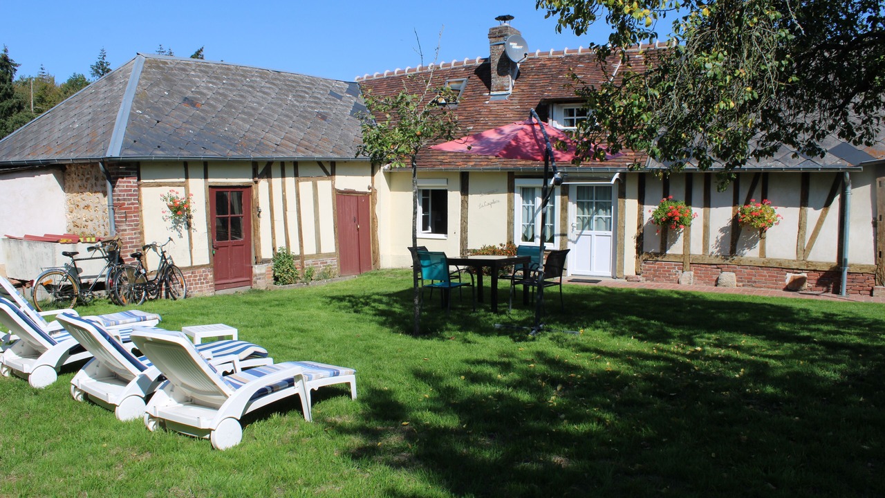 Photo of Outdoor in Beaumesnil