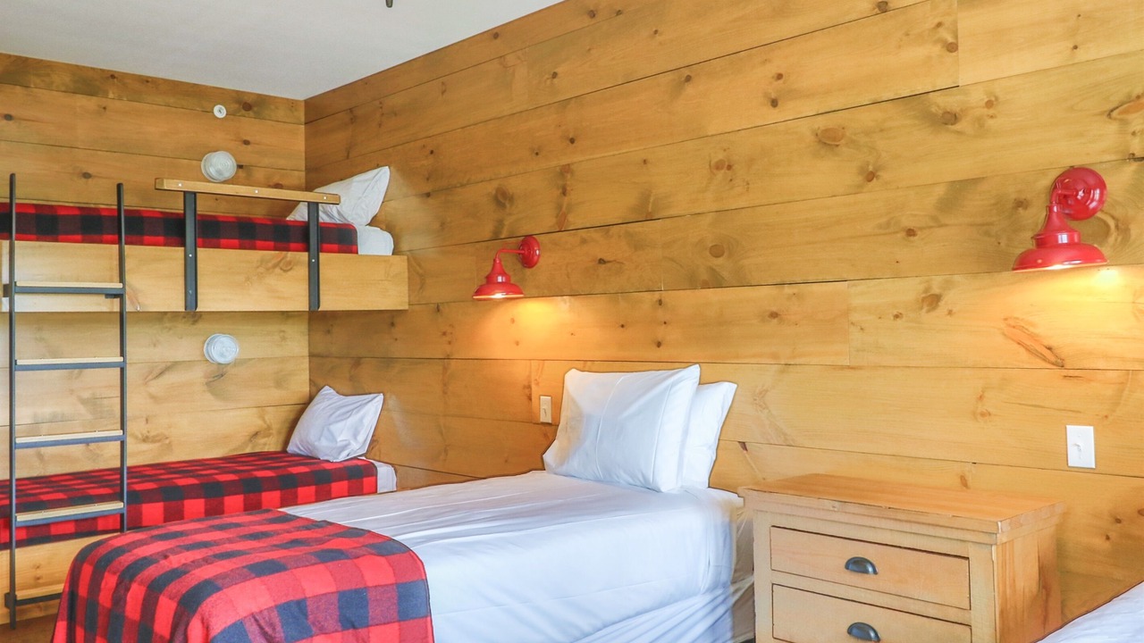 Photo of Bedroom in Kimberling City
