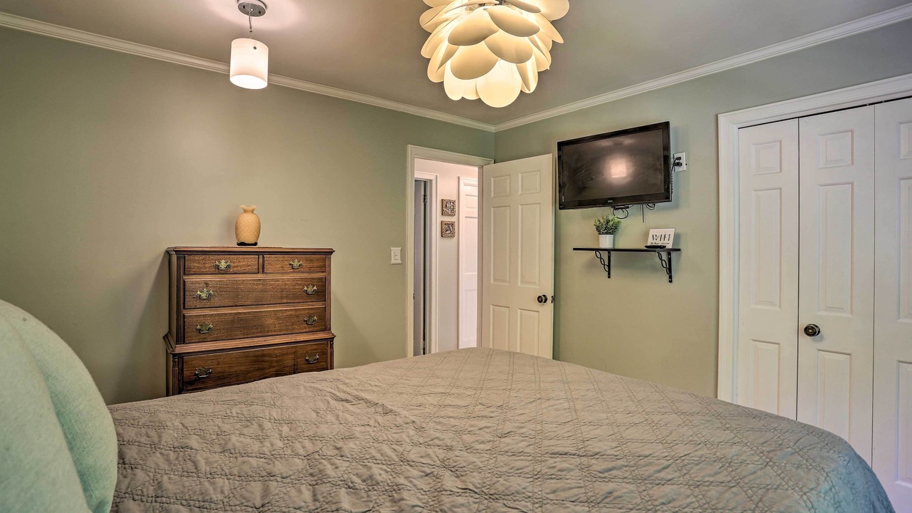 Photo of Bedroom in Saylorsburg