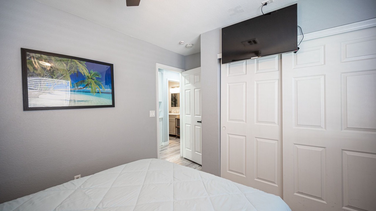 Photo of Bedroom in Green Valley