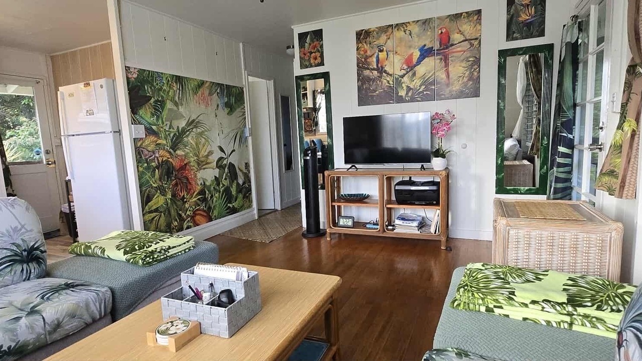 Photo of Livingroom in Nanawale Estates