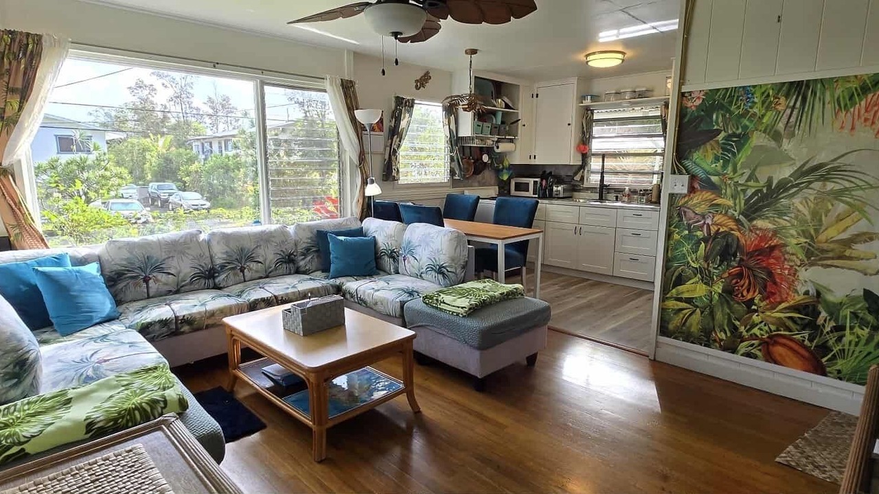 Photo of Livingroom in Nanawale Estates