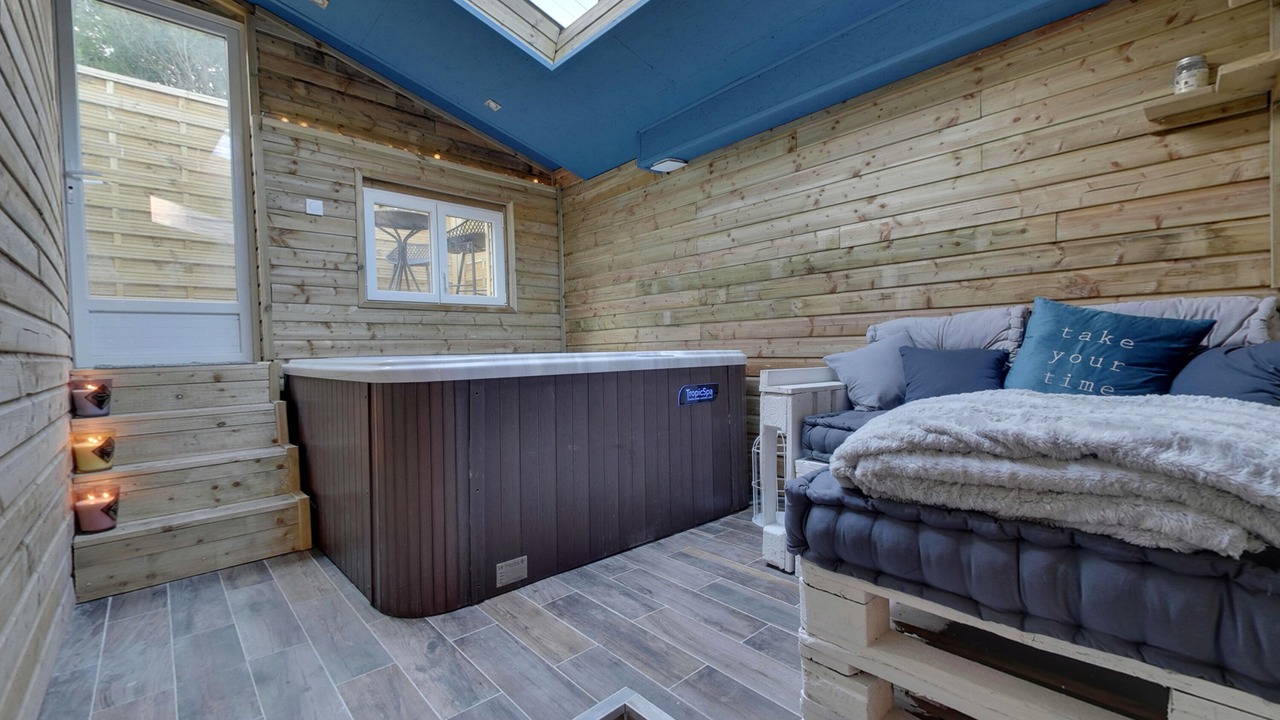 Photo of Others in Sainte-Croix-Grand-Tonne